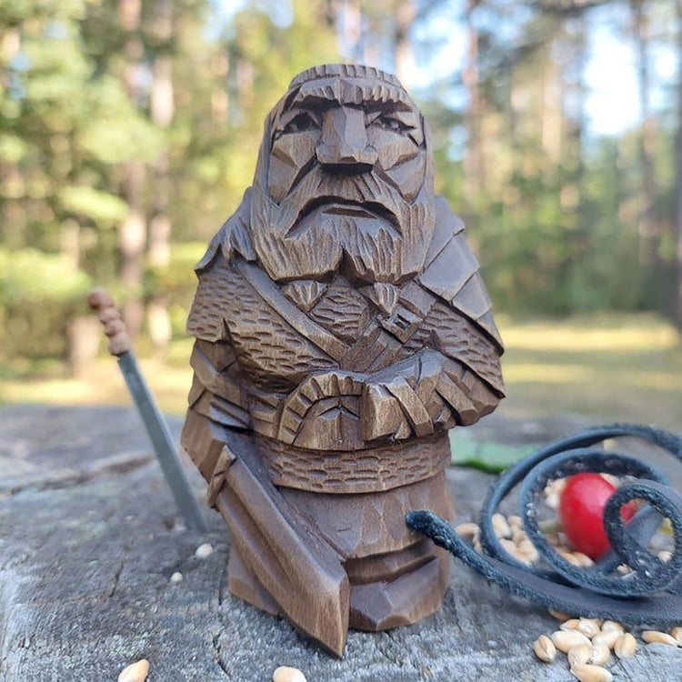Estatuilla vikinga de madera de dioses nórdicos